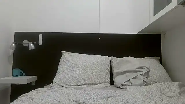 Snapshot of melyssa_luv chatting on September 8, 2025, 10:42 pm melyssa luv online show from September 8, 2025, 10:42 pm