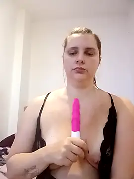 Snapshot of JessicaItalia chatting on October 7, 2025, 9:21 am JessicaItalia online show from October 7, 2025, 9:21 am