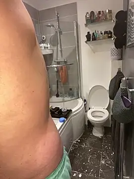 Snapshot of CloudyMuscleBeefy chatting on March 3, 2026, 4:36 pm CloudyMuscleBeefy online show from March 3, 2026, 4:36 pm