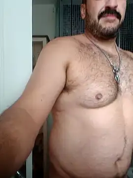 CloudyMuscleBeefy online show from October 13, 2025, 9:44 am