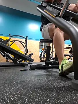 CloudyMuscleBeefy online show from October 5, 2025, 12:56 am