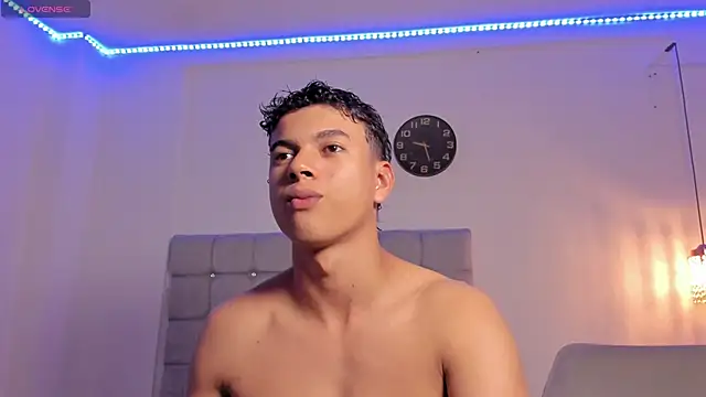 Santy Stump online show from October 27, 2025, 8:54 pm