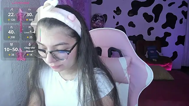 Snapshot of abbie_jensen_ chatting on October 22, 2025, 3:06 am abbie jensen  online show from October 22, 2025, 3:06 am