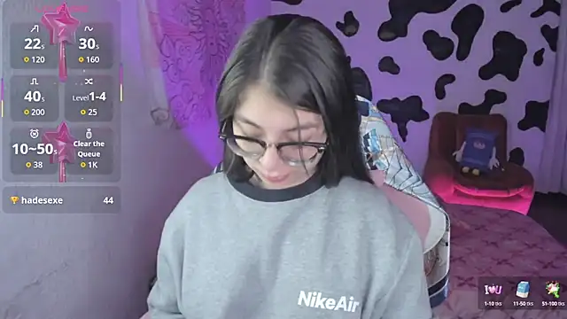 Snapshot of abbie_jensen_ chatting on September 24, 2025, 4:30 am abbie jensen  online show from September 24, 2025, 4:30 am