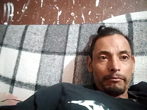 ConfidedAward online show from April 11, 2026, 7:06 pm