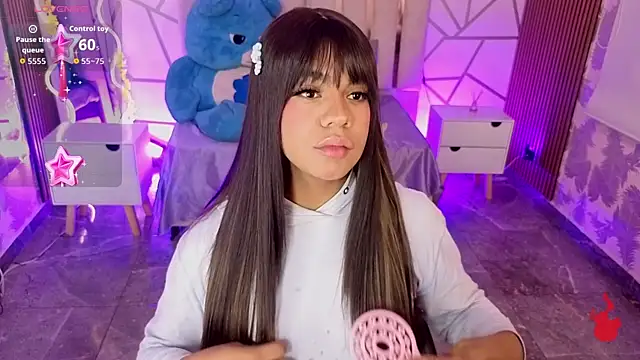 Snapshot of Siiam_tay chatting on December 15, 2025, 3:34 am Siiam tay online show from December 15, 2025, 3:34 am