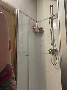 Snapshot of LucyLingerie78 chatting on October 10, 2025, 2:40 pm LucyLingerie78 online show from October 10, 2025, 2:40 pm