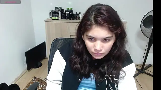 Snapshot of MalloryMyers chatting on October 12, 2025, 8:32 pm MalloryMyers online show from October 12, 2025, 8:32 pm