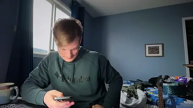 lustylyndon online show from April 8, 2026, 1:56 pm