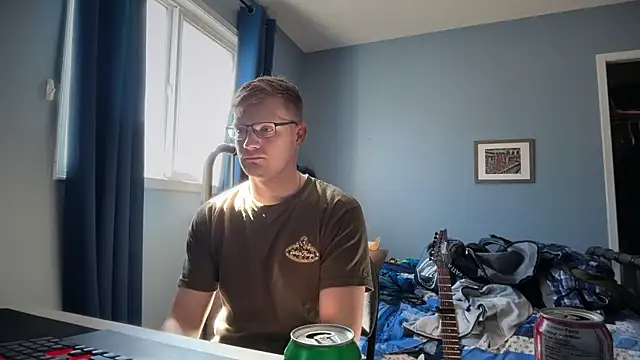 lustylyndon online show from May 21, 2026, 4:48 pm