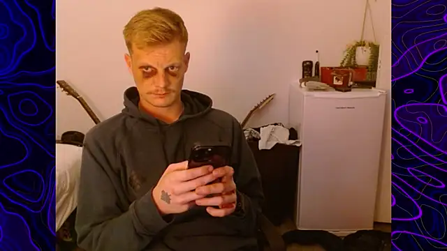 lustylyndon online show from September 28, 2025, 5:25 am