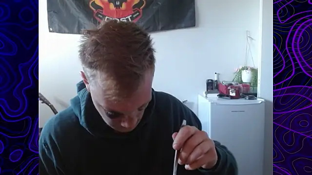 lustylyndon online show from September 25, 2025, 4:24 pm