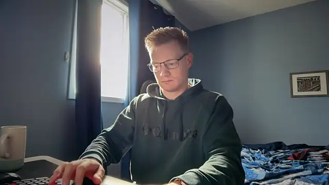 lustylyndon online show from May 17, 2026, 4:29 pm