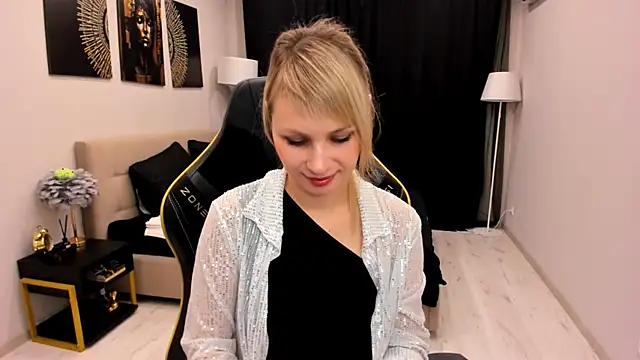 LindaSandy 1 online show from February 7, 2026, 4:20 am