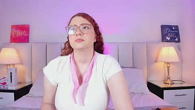 Snapshot of lizy_portman chatting on October 6, 2025, 7:47 pm lizy portman online show from October 6, 2025, 7:47 pm