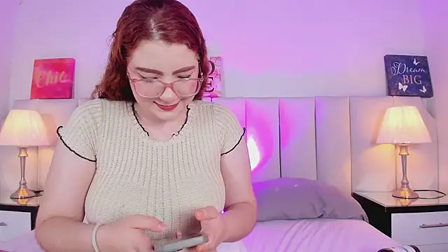 Snapshot of lizy_portman chatting on October 4, 2025, 8:10 pm lizy portman online show from October 4, 2025, 8:10 pm