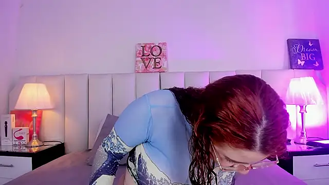 Snapshot of lizy_portman chatting on September 23, 2025, 7:43 pm lizy portman online show from September 23, 2025, 7:43 pm