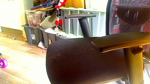 latexsub75 online show from March 3, 2026, 3:35 am