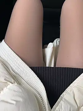 xiaoyuan01 online show from February 1, 2026, 1:59 am