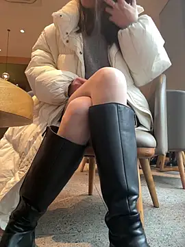 xiaoyuan01 online show from March 2, 2026, 5:19 am