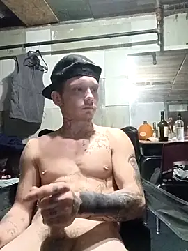 Snapshot of mastertrap chatting on November 16, 2025, 5:34 am mastertrap online show from November 16, 2025, 5:34 am