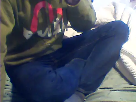 Snapshot of rimbaud77 chatting on February 17, 2026, 2:25 pm rimbaud77 online show from February 17, 2026, 2:25 pm