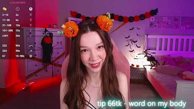 Snapshot of Shriya_Sarann chatting on October 30, 2025, 2:04 pm Shriya Sarann online show from October 30, 2025, 2:04 pm