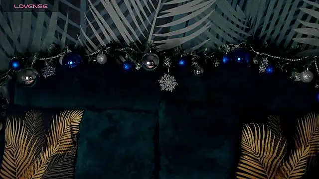 ChristyCrayme online show from January 7, 2026, 10:15 pm