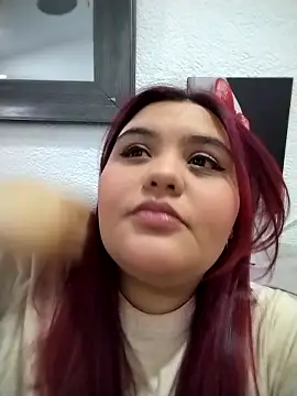 Snapshot of Dolce_pearl chatting on October 5, 2025, 1:51 am Dolce pearl online show from October 5, 2025, 1:51 am