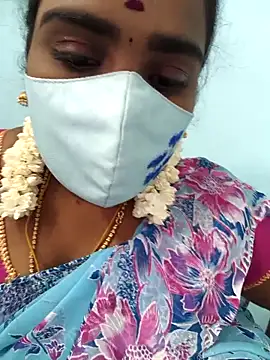 Snapshot of Tamil_riyalini12 chatting on September 20, 2025, 5:34 am Tamil riyalini12 online show from September 20, 2025, 5:34 am