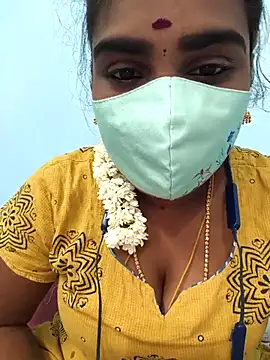 Snapshot of Tamil_riyalini12 chatting on September 27, 2025, 5:24 am Tamil riyalini12 online show from September 27, 2025, 5:24 am