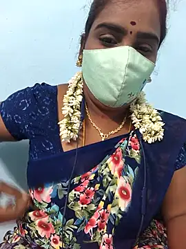 Snapshot of Tamil_riyalini12 chatting on October 13, 2025, 7:48 pm Tamil riyalini12 online show from October 13, 2025, 7:48 pm