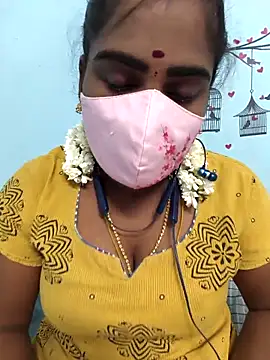 Snapshot of Tamil_riyalini12 chatting on October 4, 2025, 6:09 pm Tamil riyalini12 online show from October 4, 2025, 6:09 pm