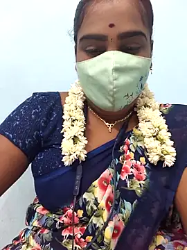 Snapshot of Tamil_riyalini12 chatting on October 15, 2025, 9:45 pm Tamil riyalini12 online show from October 15, 2025, 9:45 pm