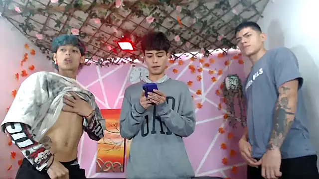 Bastian boyshot77 online show from October 28, 2025, 3:33 pm