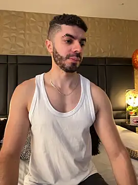 AxelThompson  online show from October 30, 2025, 11:19 am