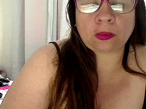 luciana69hot online show from March 17, 2025, 4:43 pm