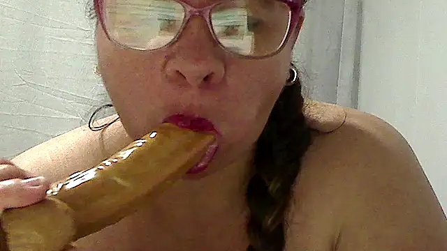 Snapshot of luciana69hot chatting on September 23, 2025, 3:52 pm luciana69hot online show from September 23, 2025, 3:52 pm