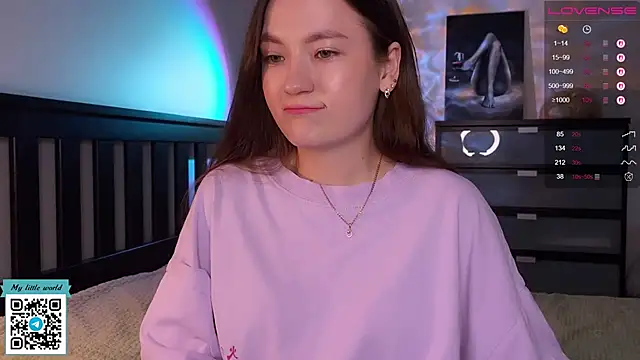 Snapshot of mia_here chatting on September 27, 2025, 8:26 pm mia here online show from September 27, 2025, 8:26 pm