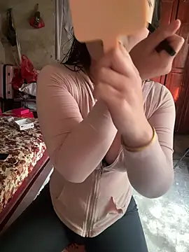 chenyu0308 online show from March 12, 2026, 1:33 am