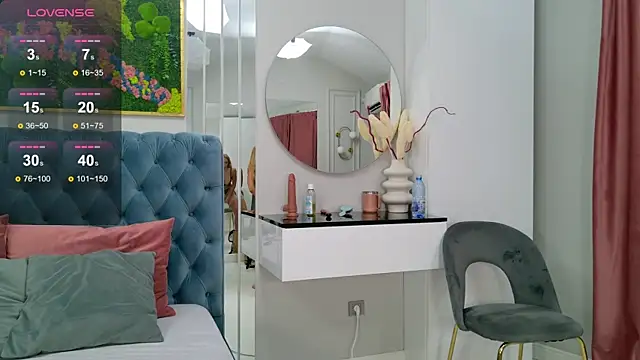 SiennaPierce online show from September 22, 2025, 4:29 am