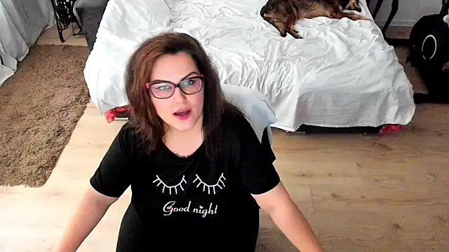 Snapshot of Squirt_Kimm chatting on September 17, 2025, 6:26 am Squirt Kimm online show from September 17, 2025, 6:26 am