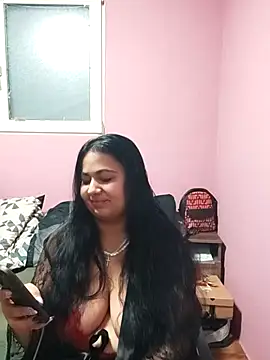 Melissa10 online show from December 15, 2025, 7:52 pm