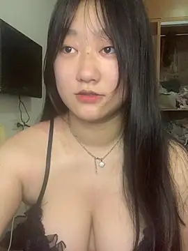 xialuo25 online show from August 8, 2026, 6:09 am