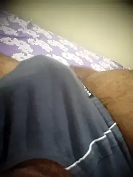 rockyu845 online show from April 1, 2026, 7:11 pm