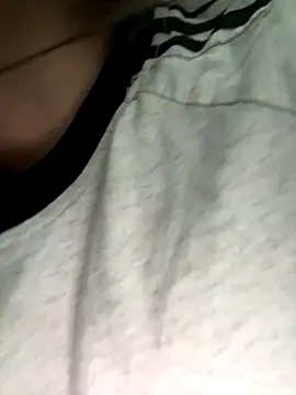 uulove521 online show from September 28, 2025, 2:46 pm