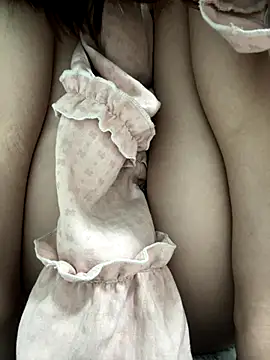 uulove521 online show from October 4, 2025, 7:10 am