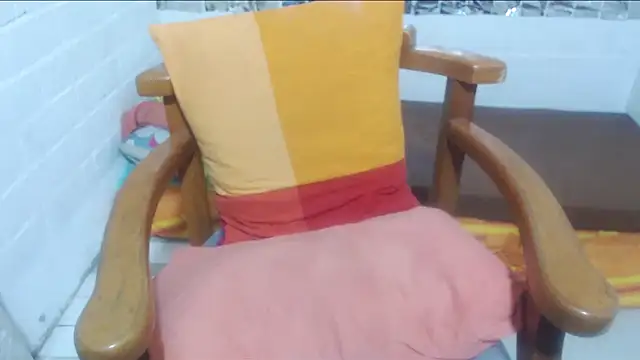 Snapshot of rose-crystal chatting on February 9, 2026, 11:36 pm rose-crystal online show from February 9, 2026, 11:36 pm