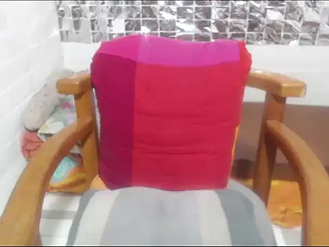 Snapshot of rose-crystal chatting on February 21, 2026, 12:45 am rose-crystal online show from February 21, 2026, 12:45 am