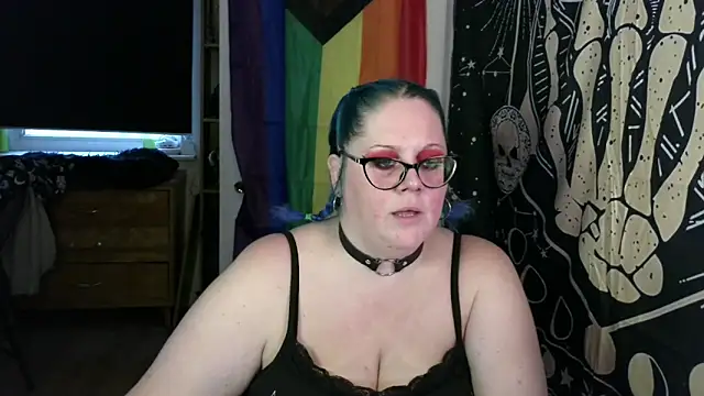 Snapshot of Kinky_Witch chatting on October 10, 2025, 9:26 pm Kinky Witch online show from October 10, 2025, 9:26 pm